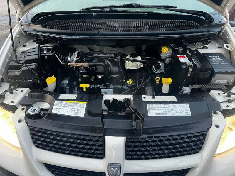 2003 Dodge Caravan SE