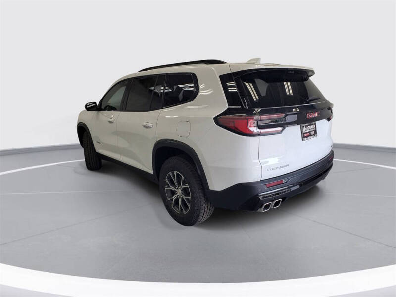 2026 GMC Acadia AT4