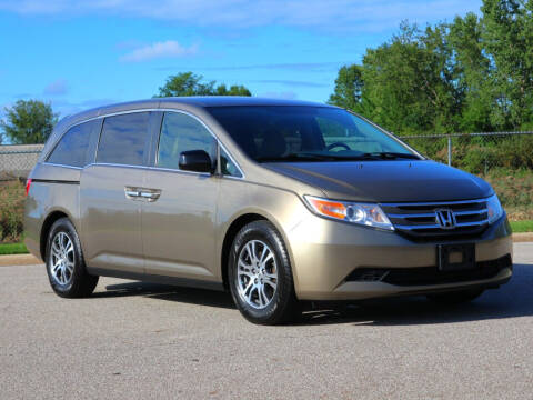 2013 Honda Odyssey for sale at NeoClassics - JFM NEOCLASSICS in Willoughby OH