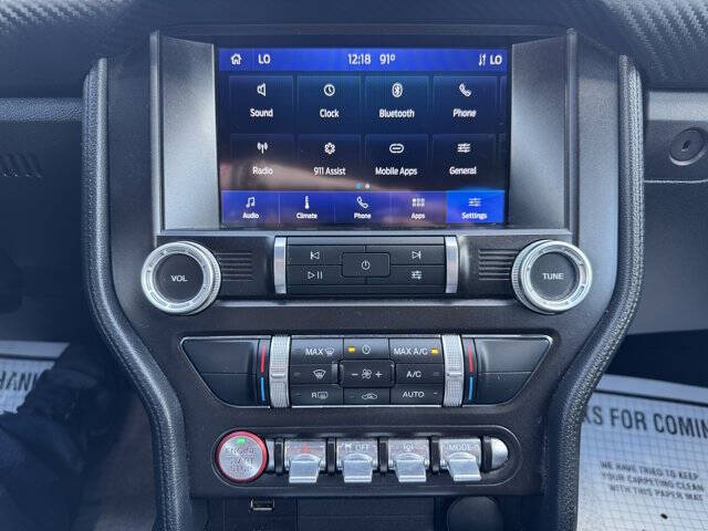 2022 Ford Mustang EcoBoost