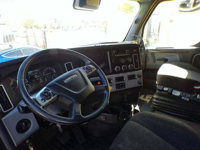 2022 Freightliner Cascadia