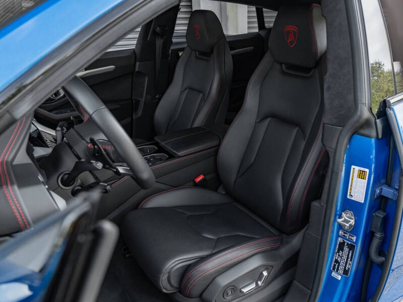 2020 Lamborghini Urus