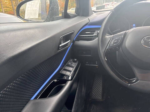 2021 Toyota C-HR XLE