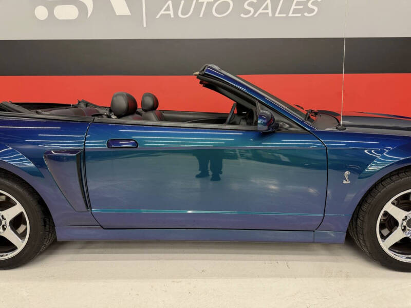 2004 Ford Mustang SVT Cobra