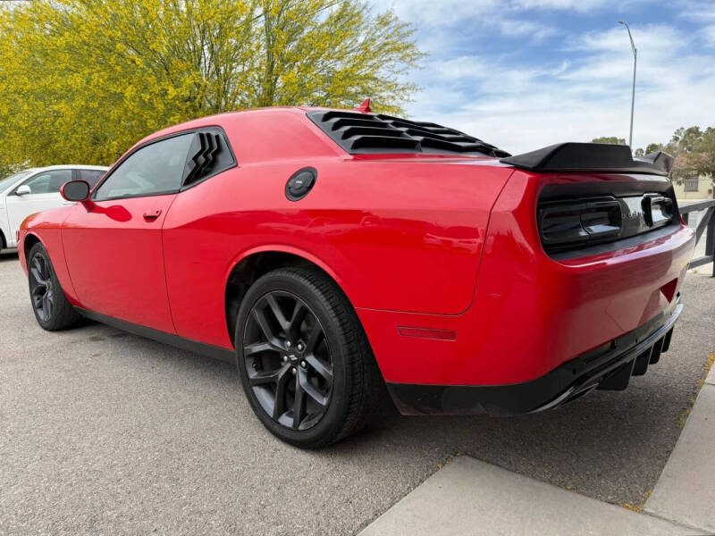 2015 Dodge Challenger SXT