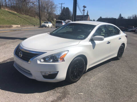 2014 Nissan Altima for sale at SARRACINO AUTO SALES INC in Burgettstown PA