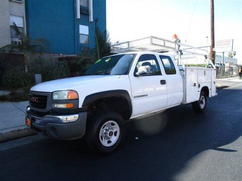 2004 GMC Sierra 2500HD for sale at HAPPY AUTO GROUP in Panorama City CA