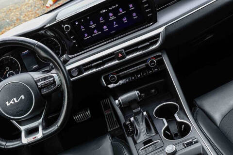 2022 Kia K5