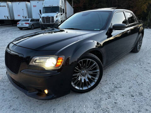 2013 Chrysler 300 for sale at Gwinnett Luxury Motors in Buford GA