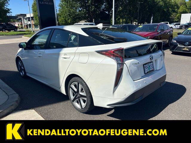2018 Toyota Prius Three Touring