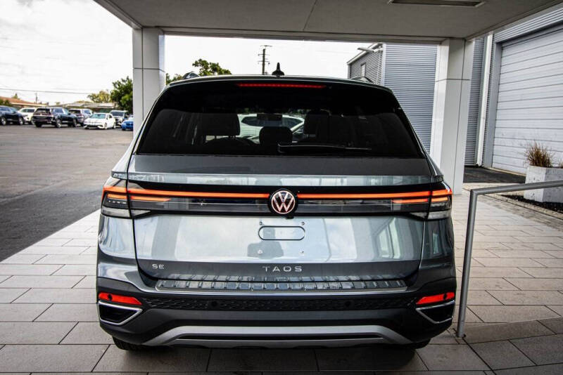 2026 Volkswagen Taos SE