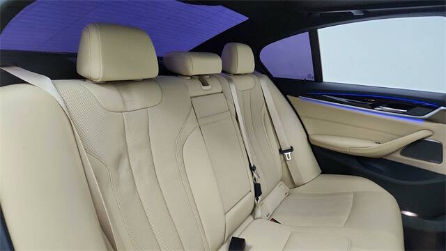 2021 BMW 5 Series 530i