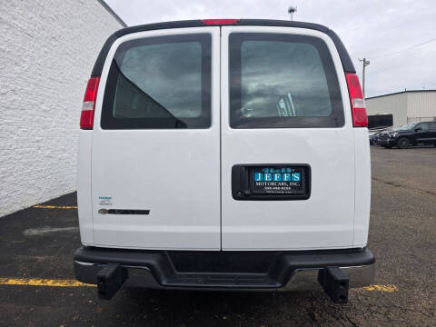 2025 Chevrolet Express 2500