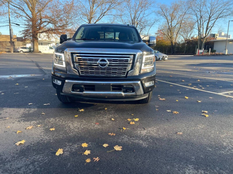 2021 Nissan Titan SL