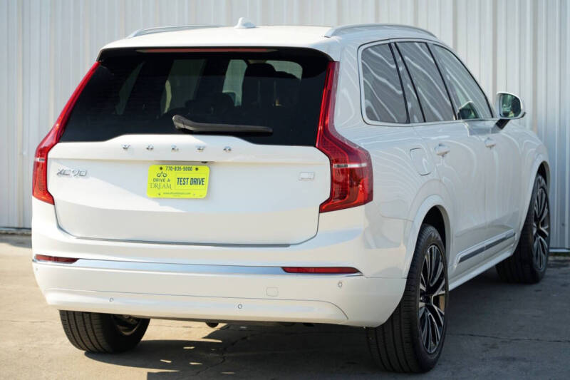 2024 Volvo XC90 Recharge T8 Core Bright Theme