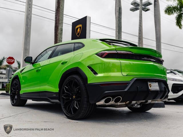2025 Lamborghini Urus SE