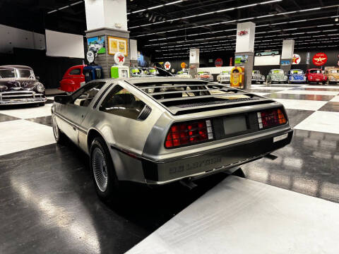 1981 DeLorean DMC-12