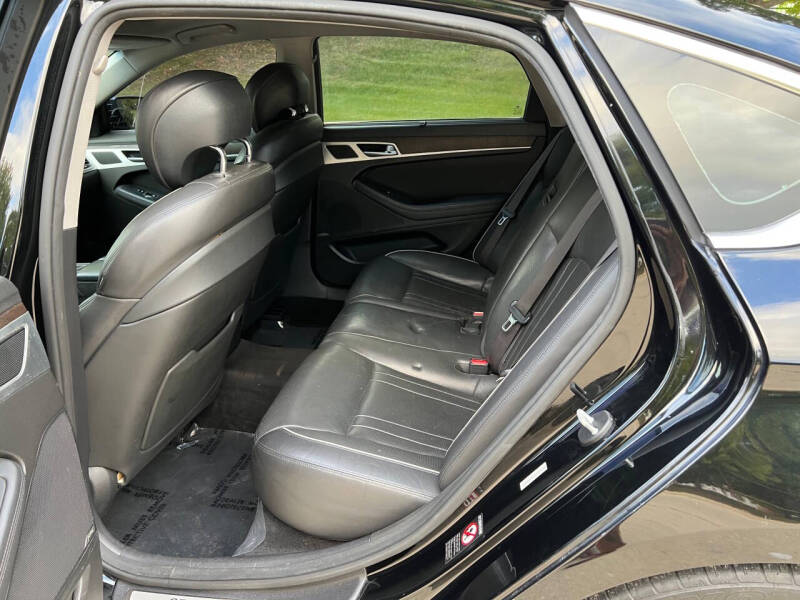 2015 Hyundai Genesis 5.0L