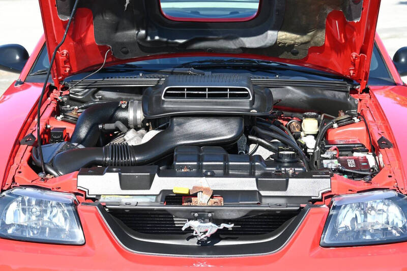 2004 Ford Mustang Mach 1 Premium