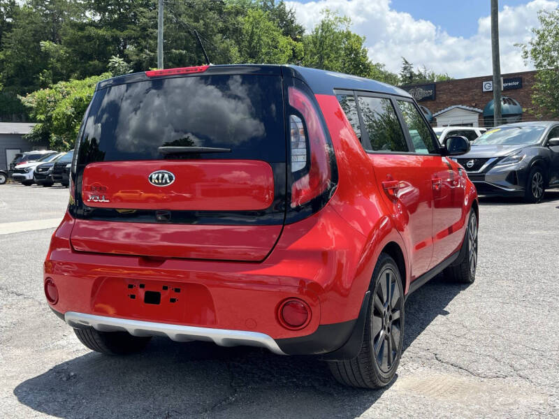 2017 Kia Soul +