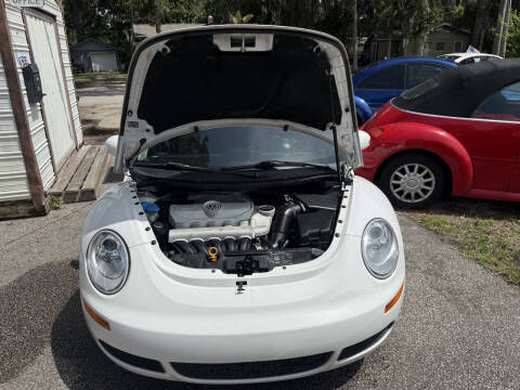 2010 Volkswagen New Beetle