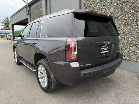 2017 GMC Yukon SLT