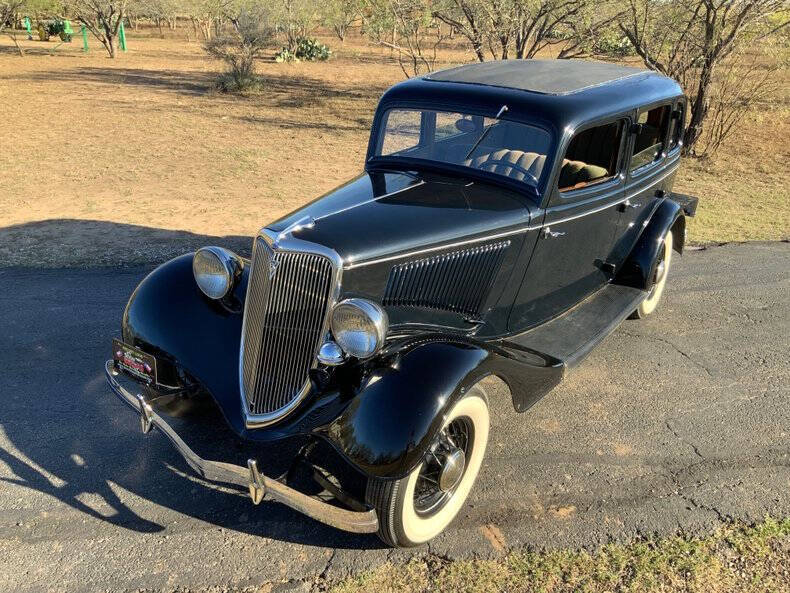 1934 Ford Tudor