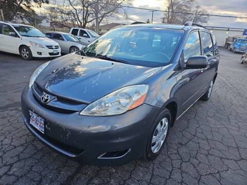 2008 Toyota Sienna for sale at New Wheels in Glendale Heights IL