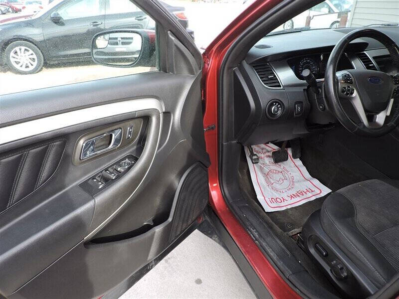 2014 Ford Taurus SEL