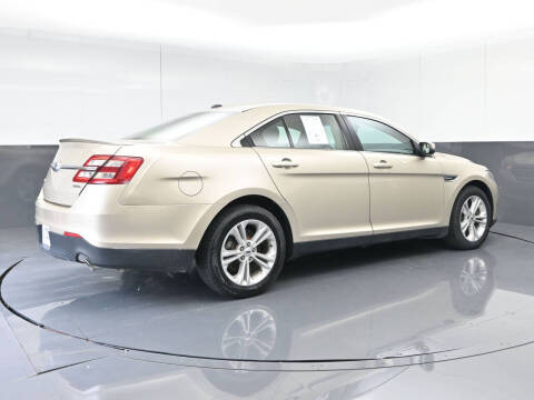 2017 Ford Taurus SEL