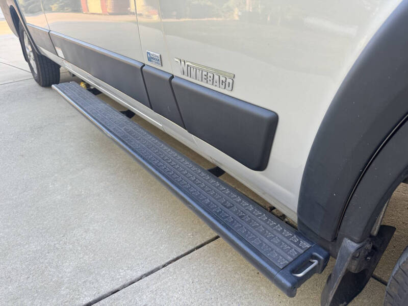 2022 Winnebago Solis 59PX