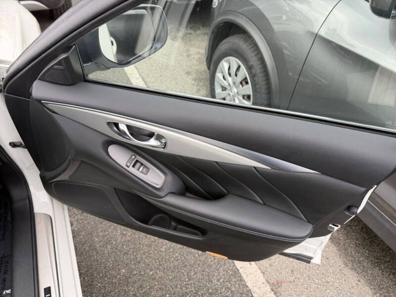 2021 Infiniti Q50 Luxe