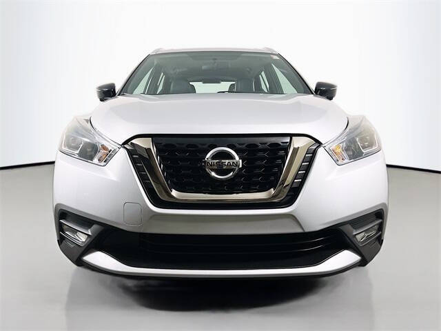 2019 Nissan Kicks SR
