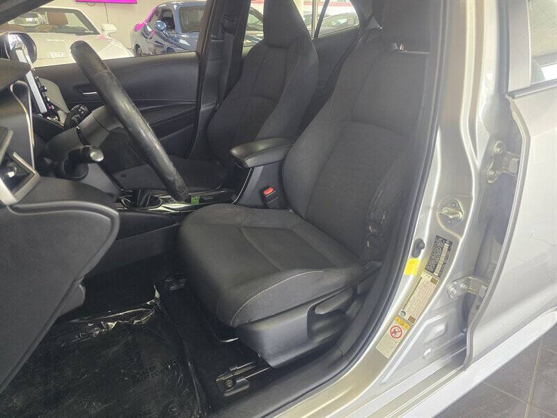 2020 Toyota Corolla Hatchback SE