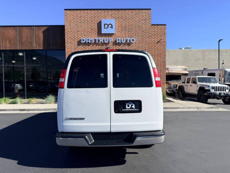 2018 Chevrolet Express LT 3500