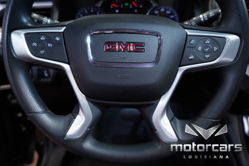 2022 GMC Acadia SLE