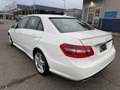 2011 Mercedes-Benz E-Class