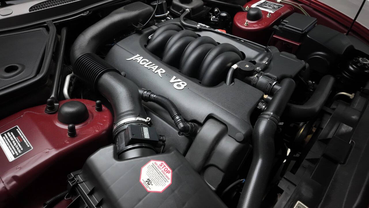 1998 Jaguar XK-Series 52