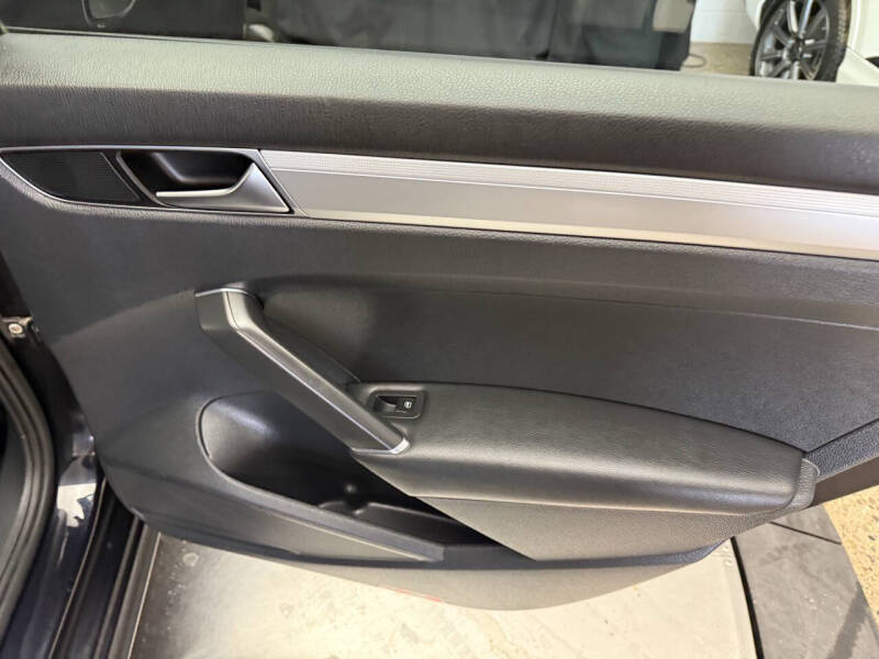 2018 Volkswagen Passat 2.0T S