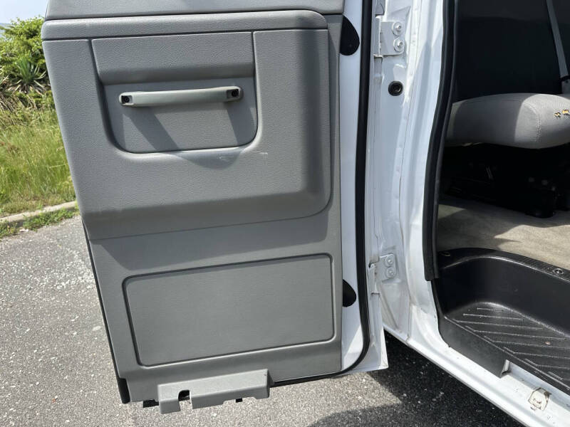 2014 Ford E-Series E-350 SD XLT