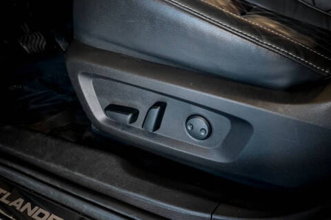 2023 Mitsubishi Outlander PHEV 40th Anniversary