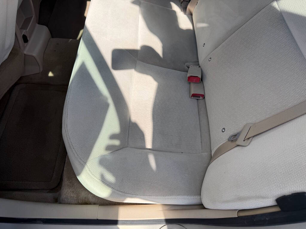 2009 Chevrolet Impala 24