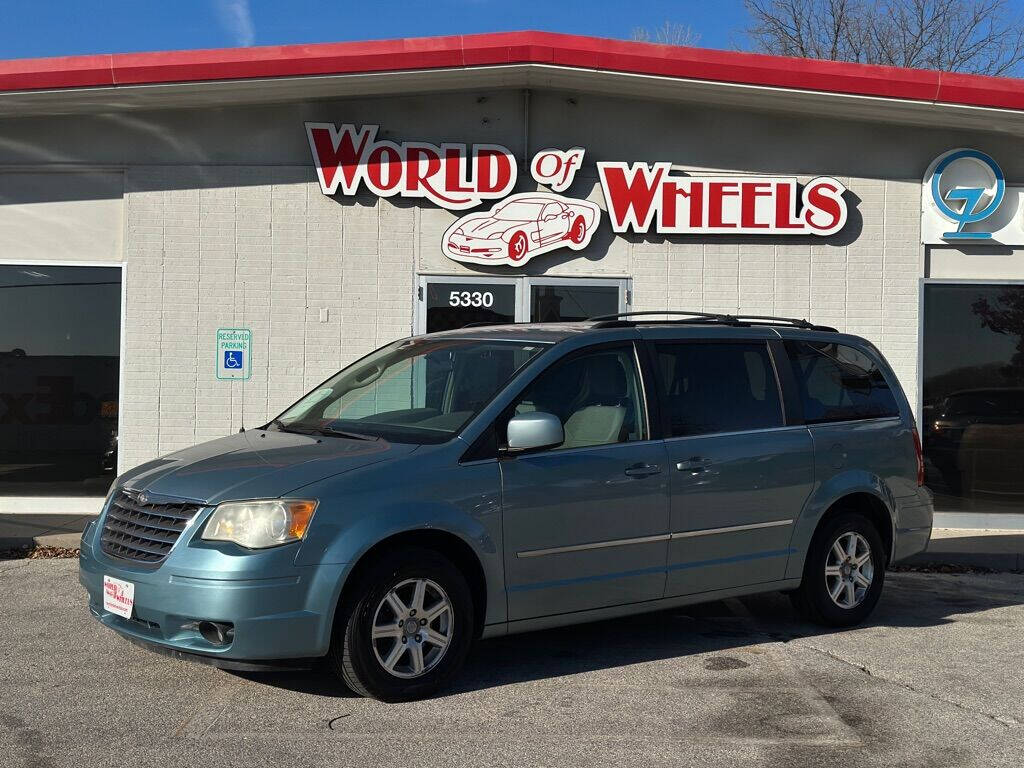 2009 Chrysler Town and Country for sale at World of Wheels in Des Moines, IA