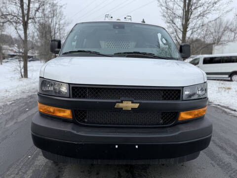 2025 Chevrolet Express 2500