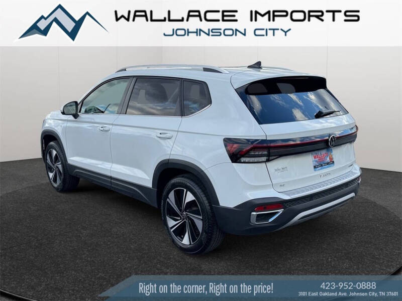 2025 Volkswagen Taos SE 4Motion