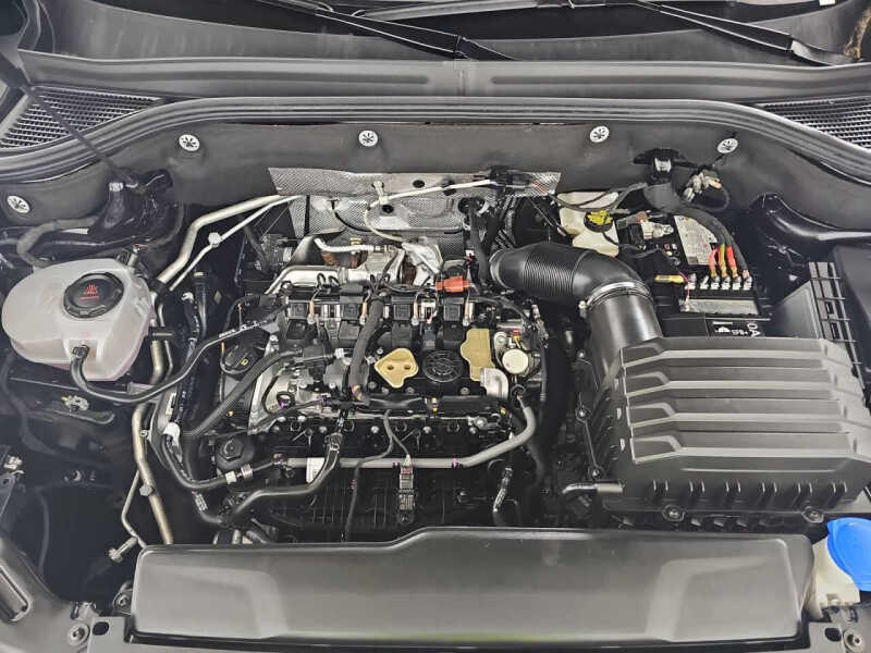 2024 Volkswagen Atlas Cross Sport SE