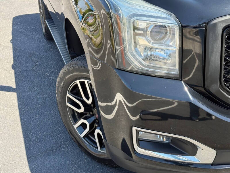 2017 GMC Yukon SLT
