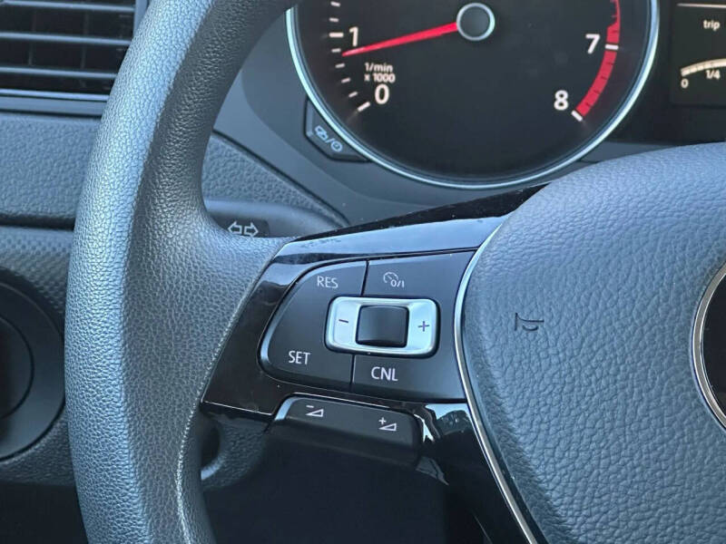 2016 Volkswagen Jetta