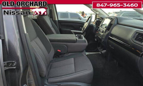 2023 Nissan Titan SV