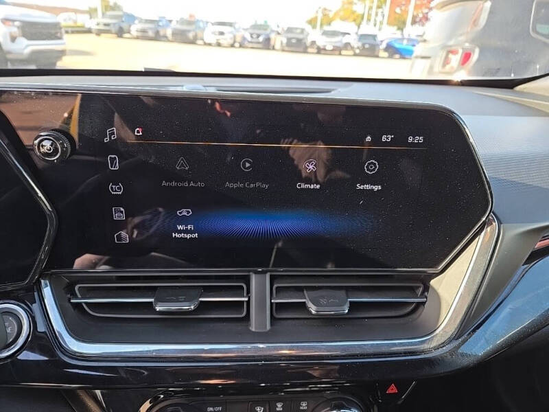 2025 Chevrolet Trax RS